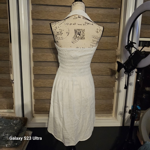 Halter button white Dress - Picture 7 of 12